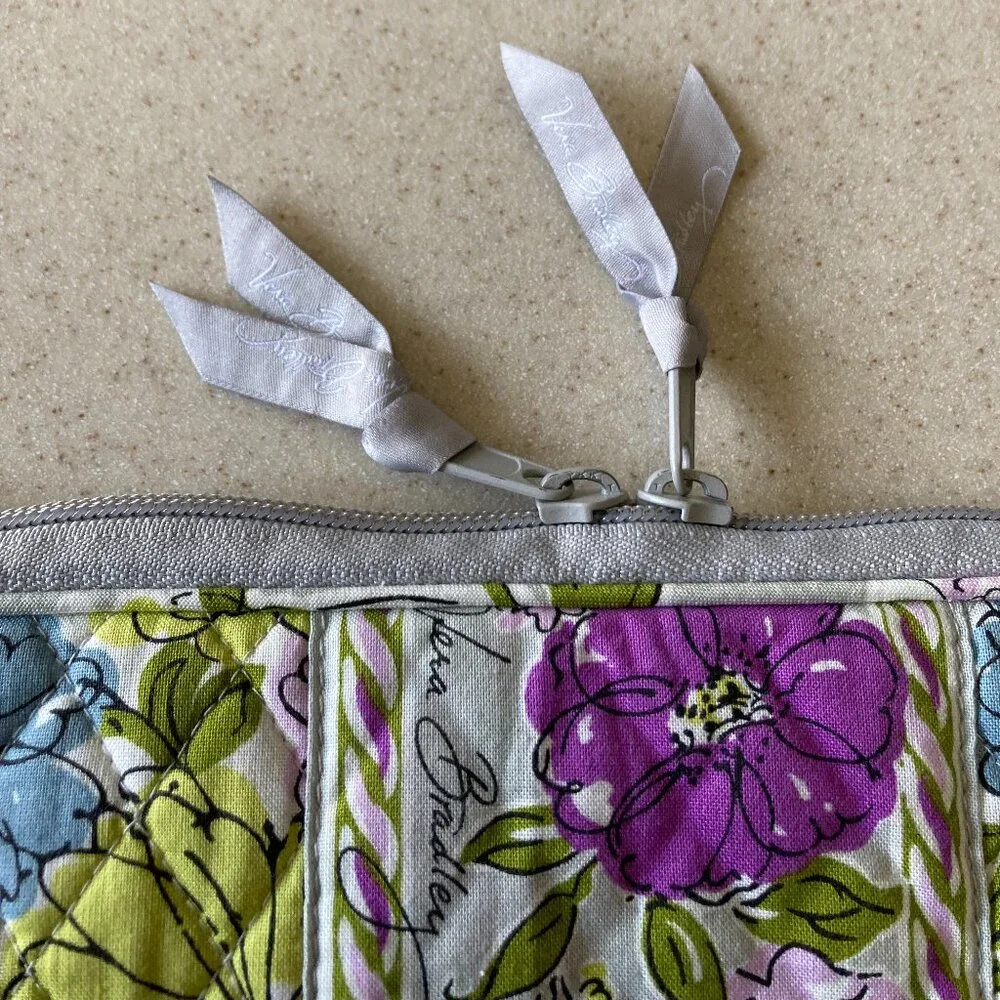 Vera Bradley Laptop Case EUC Watercolor Pattern